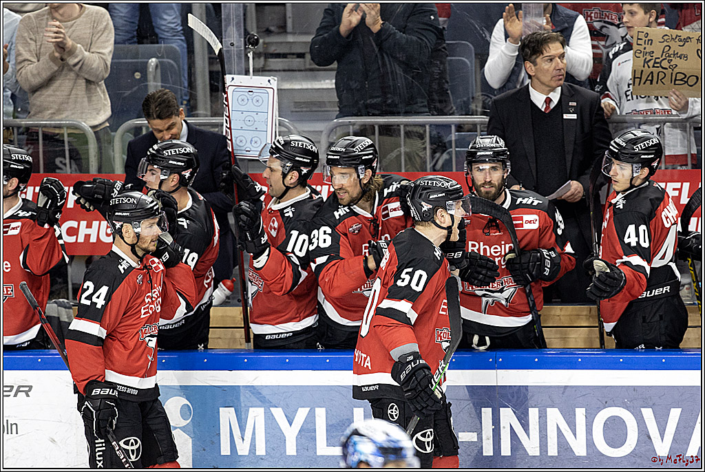 PENNY DEL 1. Playoff Runde;  Koelner Haie - ERC Ingolstadt; Koeln, 05.04.2022
